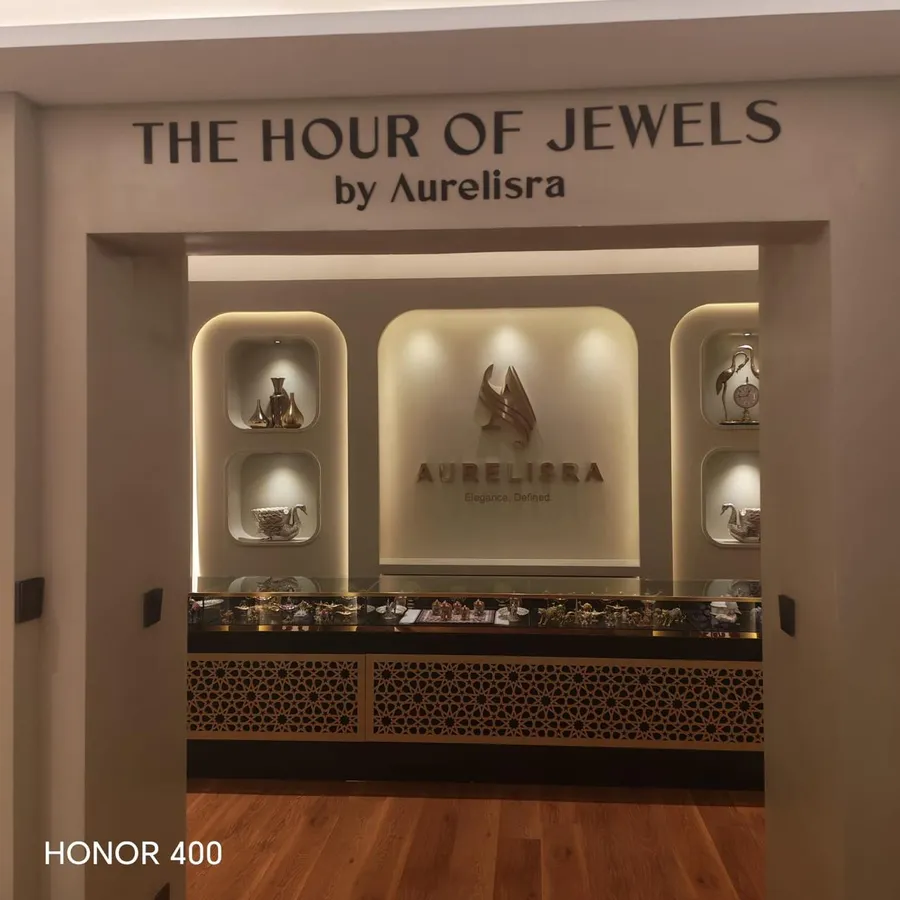 Luxury Retail Signs